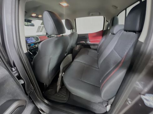 Used 2021 Toyota Tacoma SR5 RWD image 29