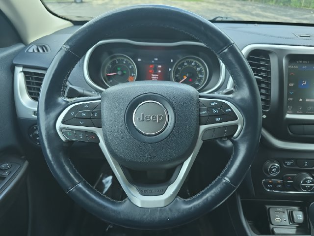 Used 2014 Jeep Cherokee Limited w/ Luxury Group FWD image 18