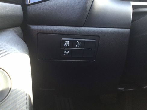 Used 2016 MAZDA MAZDA3 i Sport w/ Preferred Equipment Package FWD image 36