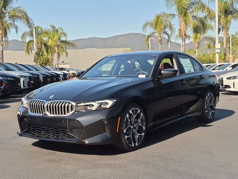 New 2026 BMW 330i Sedan w/ M Sport Package RWD image 5