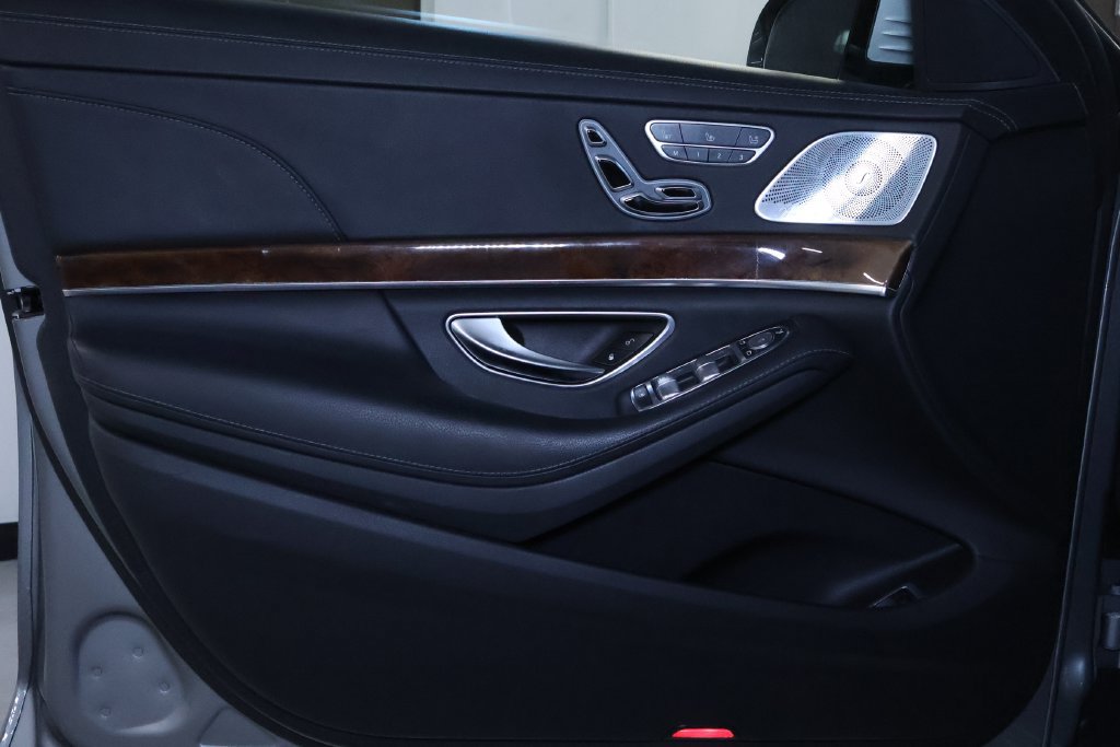 Used 2015 Mercedes-Benz S 550 4MATIC Sedan image 14