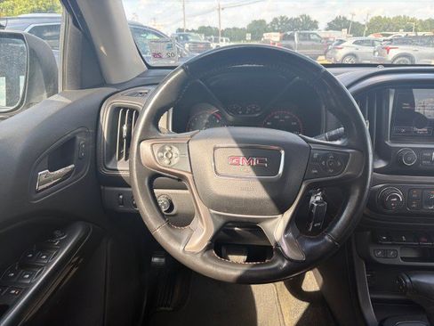 Used 2015 GMC Canyon SLE w/ All-Terrain Package AWD/4WD image 19