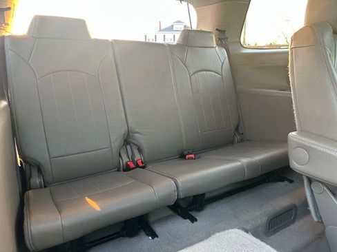 Used 2016 GMC Acadia Denali image 17