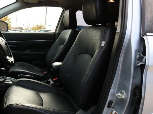 Used 2017 Mitsubishi Outlander Sport SEL AWD/4WD image 22