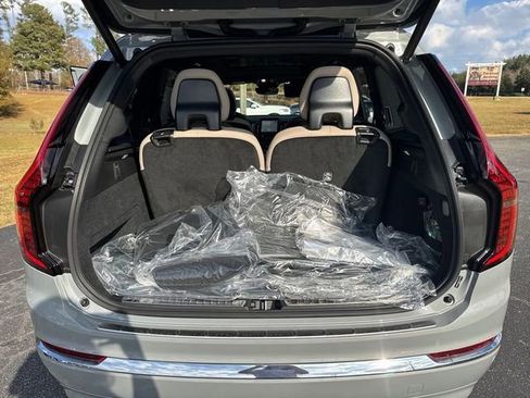 Used 2026 Volvo XC90 B5 Plus w/ Protection Package Premier image 29