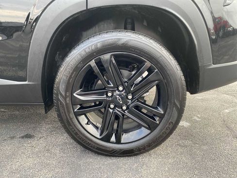 Used 2024 Chevrolet Trax ACTIV w/ Sunroof Package image 32