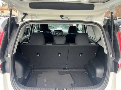 Used 2025 Kia Soul LX w/ Option Group 015 image 24