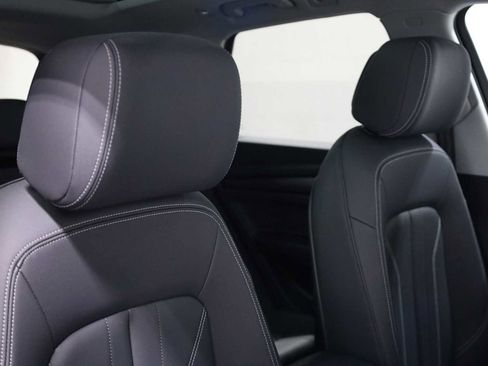 Used 2023 Audi Q5 2.0T Premium w/ Convenience Package image 20