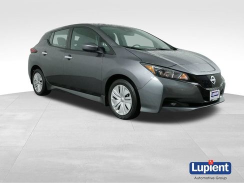 Used 2025 Nissan Leaf S FWD image 1