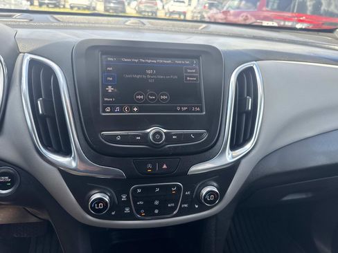 Used 2022 Chevrolet Equinox LT AWD/4WD image 24