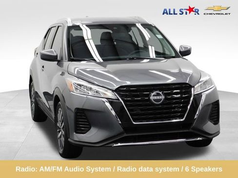Used 2024 Nissan Kicks SV image 1