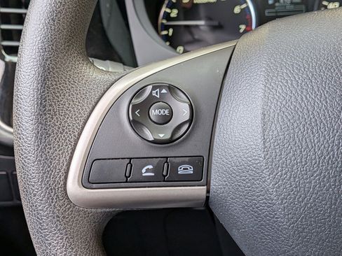 Used 2020 Mitsubishi Outlander ES image 11