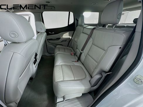 Used 2019 GMC Acadia SLT w/ LPO, Cargo Package image 33