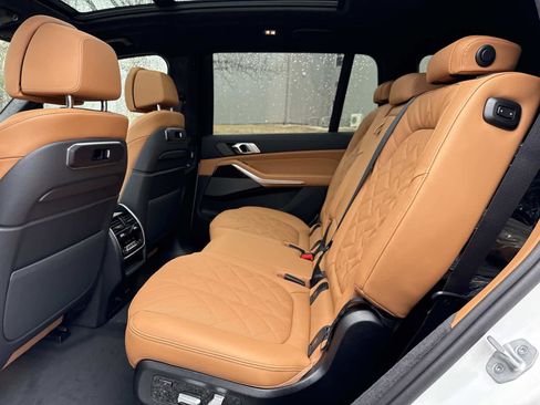 New 2026 BMW X7 xDrive40i w/ M Sport Package image 15