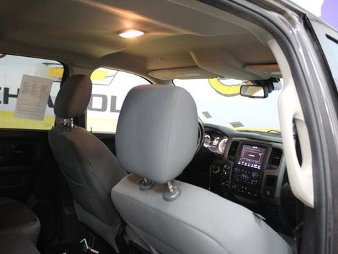 Used 2019 RAM 1500 Express w/ Wheel & Sound Group AWD/4WD image 12
