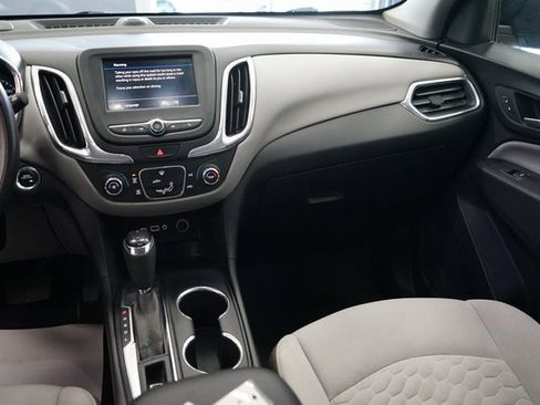 Used 2020 Chevrolet Equinox LS image 10