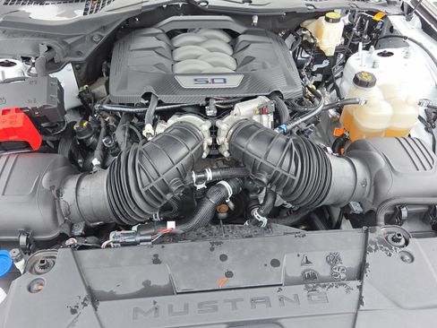 Used 2024 Ford Mustang GT Premium image 32