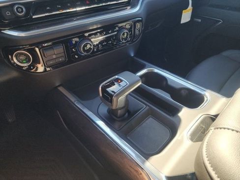 New 2026 Chevrolet Silverado 1500 LTZ w/ Z71 Off-Road Package AWD/4WD image 31