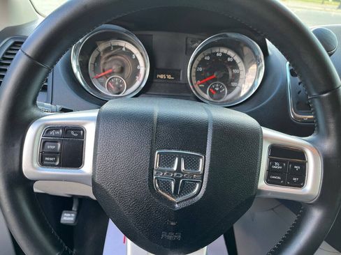 Used 2017 Dodge Grand Caravan SE w/ Power Window Group FWD image 30