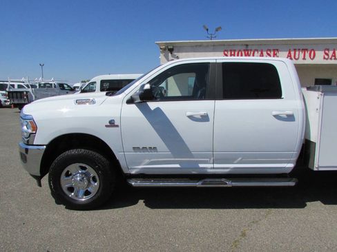 Used 2022 RAM 3500 Big Horn image 15