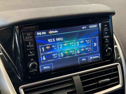 Used 2018 Mitsubishi Eclipse Cross ES image 12