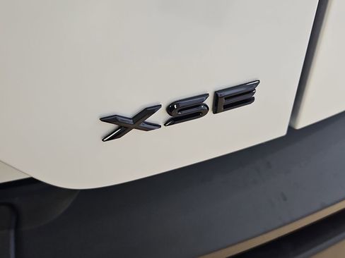 New 2026 Toyota C-HR AWD/4WD image 5