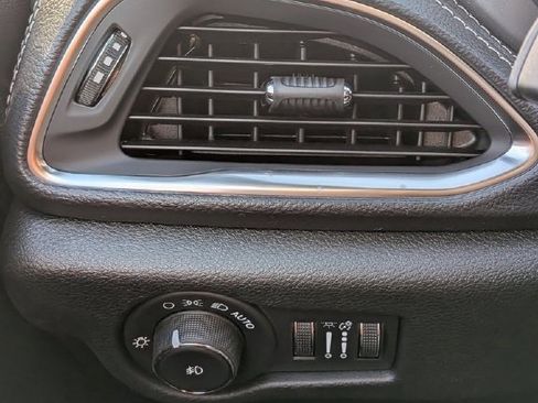 New 2026 Chrysler Pacifica Limited w/ S Appearance Package image 14