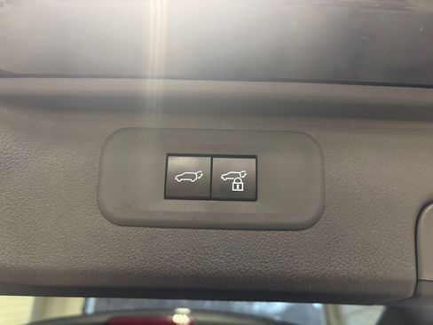 Used 2025 Toyota Grand Highlander XLE image 23