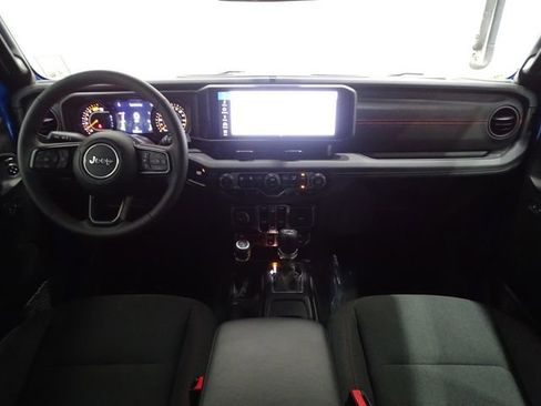 Used 2024 Jeep Wrangler Rubicon w/ Safety Group image 28