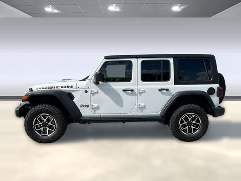Used 2025 Jeep Wrangler Unlimited Rubicon w/ Safety Group image 2