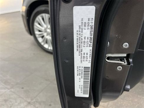 Used 2014 Chrysler 300 AWD w/ Driver Convenience Group image 34