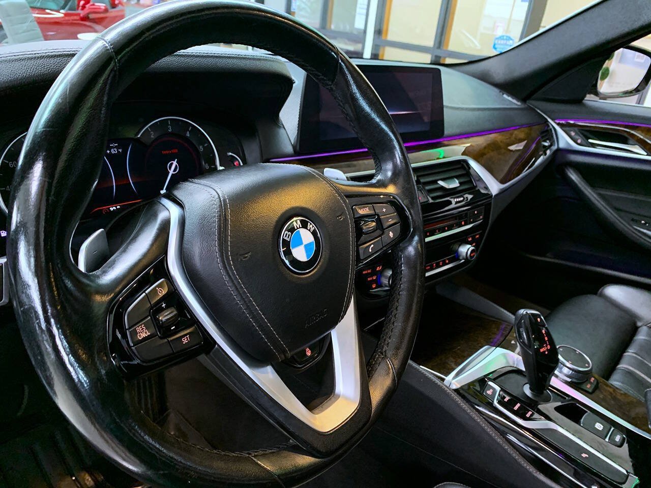 Used 2017 BMW 530i xDrive AWD/4WD image 8