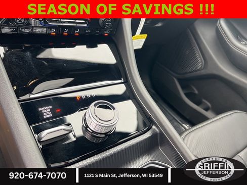 New 2025 Jeep Grand Cherokee Limited w/ Luxury Tech Group II image 29