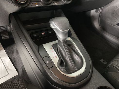 Used 2022 Kia Forte Sedan image 15