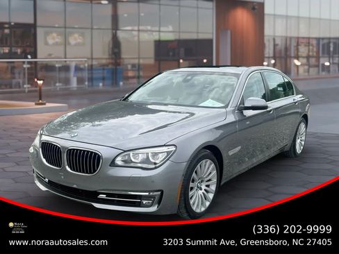 Used 2013 BMW 750Li RWD image 1