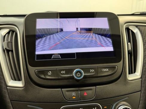 Used 2023 Chevrolet Malibu LT FWD image 19