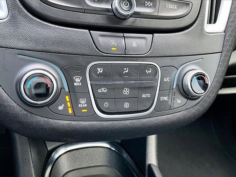 Used 2024 Chevrolet Malibu LT image 27