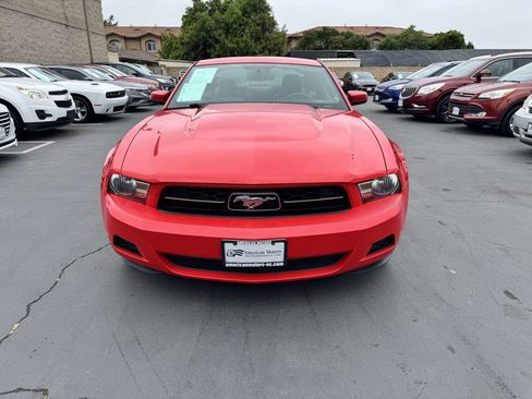Used 2010 Ford Mustang Premium RWD image 10