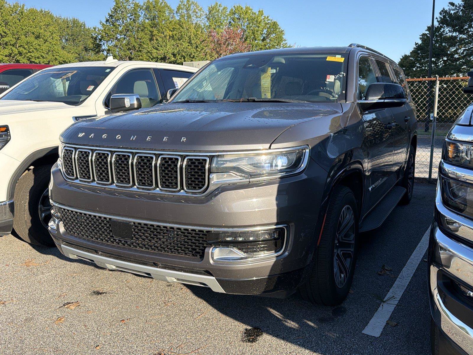 Used 2024 Jeep Wagoneer L Series II RWD image 1