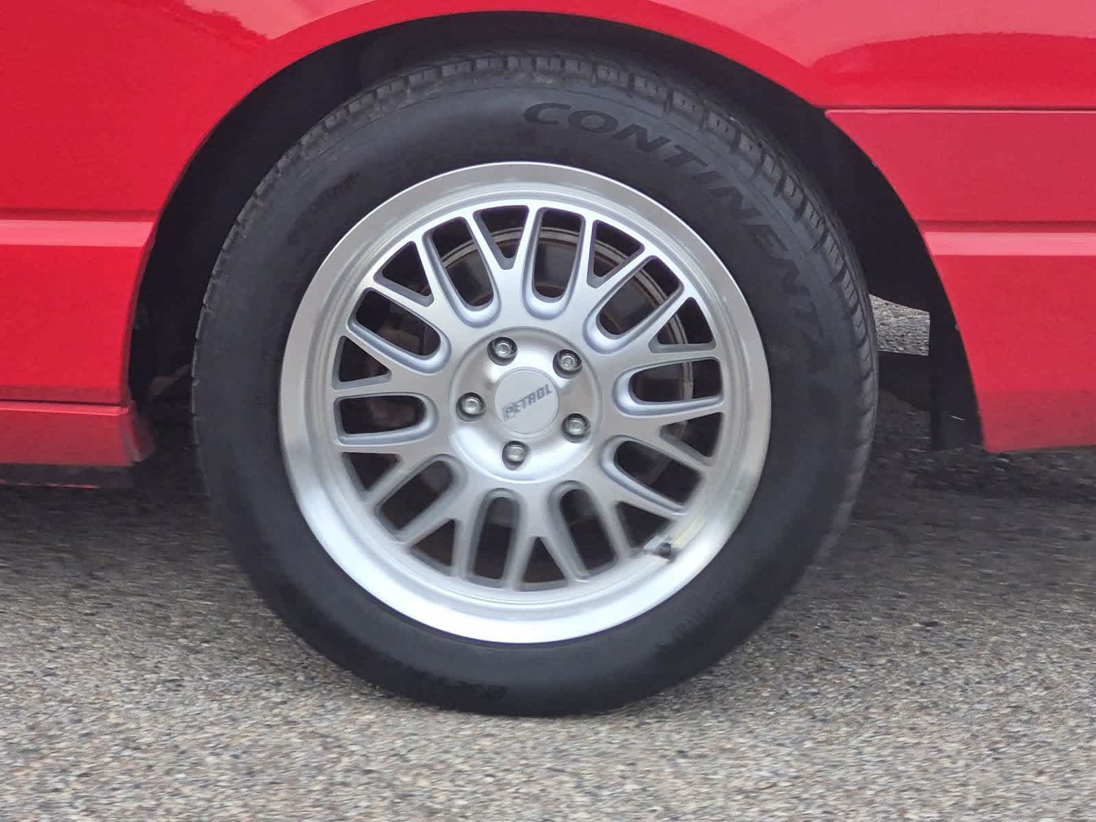 Used 2005 Ford Thunderbird RWD image 14