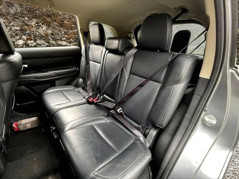 Used 2020 Mitsubishi Outlander SEL image 14