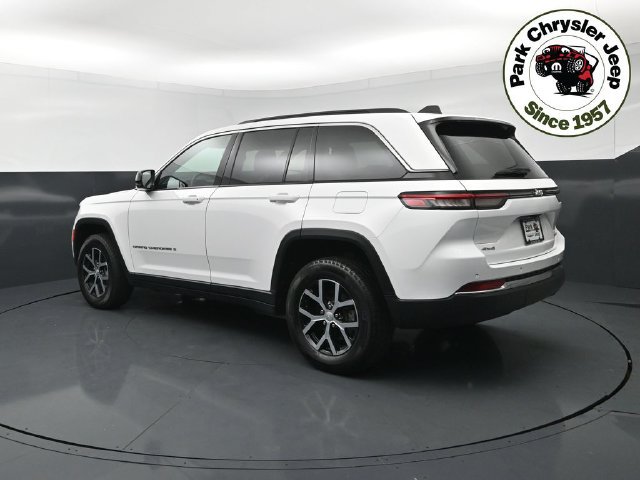 Certified 2025 Jeep Grand Cherokee Limited AWD/4WD image 4