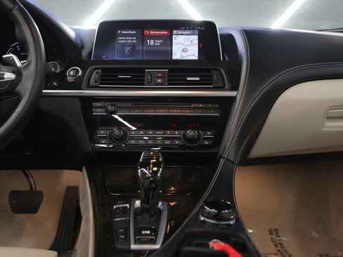 Used 2018 BMW 640i Convertible RWD image 31