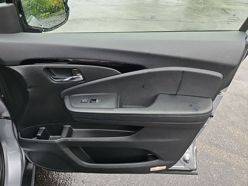 Used 2016 Honda Pilot Elite image 14
