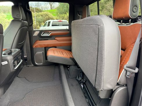 New 2026 GMC Sierra 2500 Denali Ultimate w/ Max Trailering Package image 11