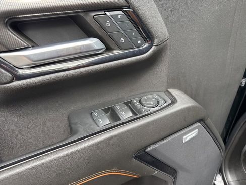 Used 2024 GMC Sierra 2500 AT4 w/ AT4 Preferred Package image 13