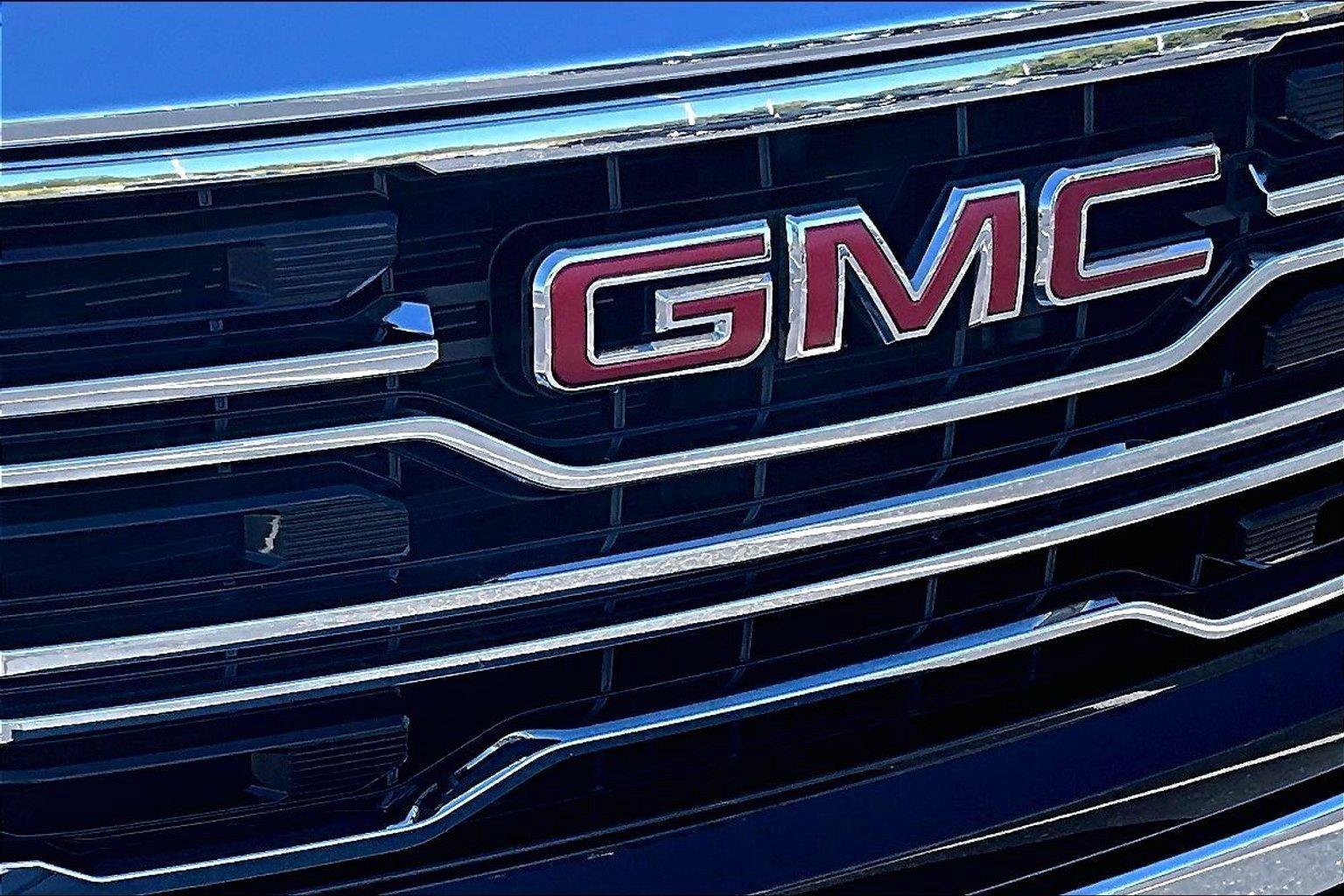 Used 2023 GMC Sierra 1500 SLT w/ SLT Premium Package AWD/4WD image 29