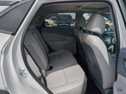 Used 2021 Hyundai Kona Ultimate w/ Cargo Package FWD image 27