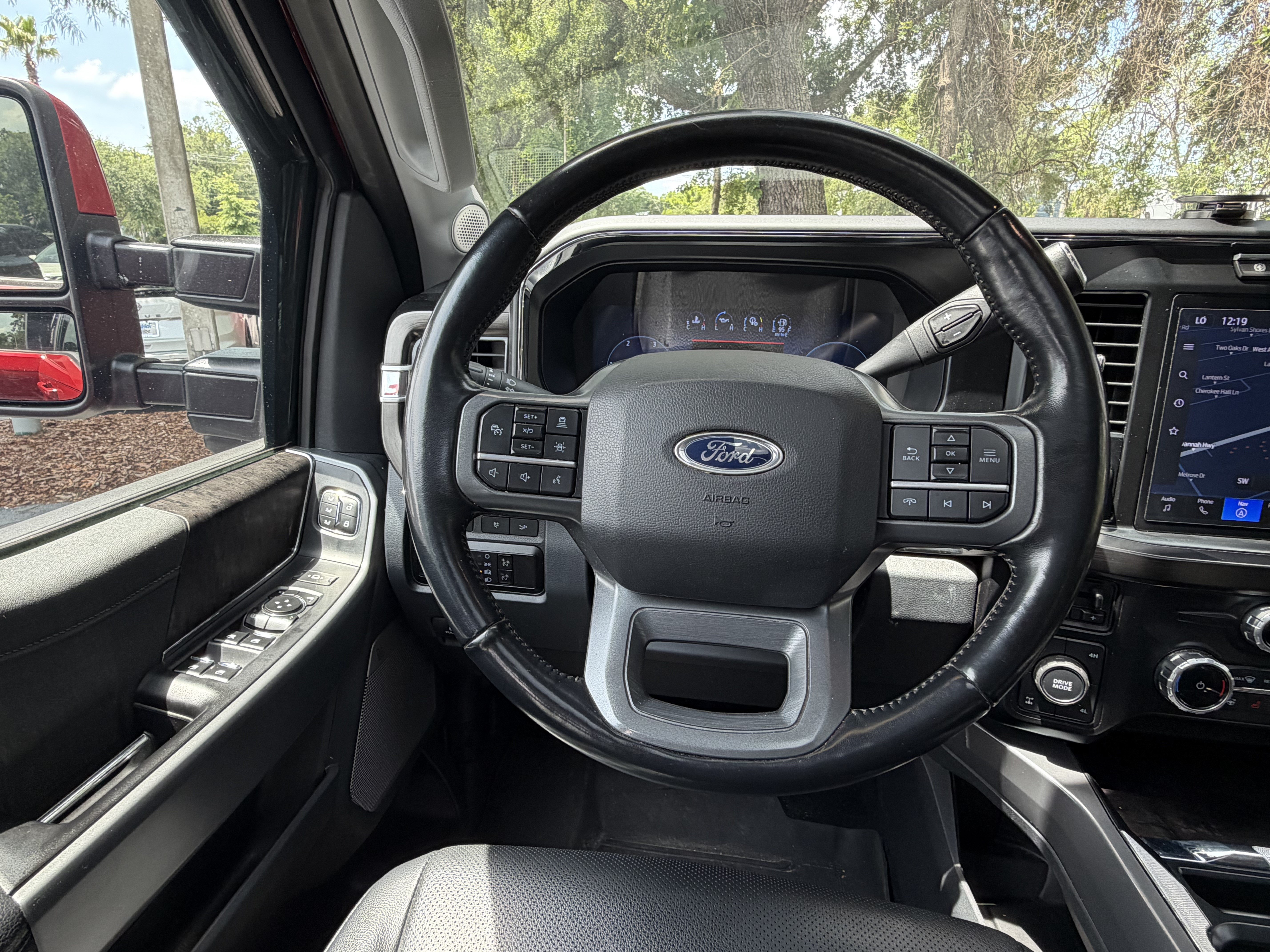 Used 2023 Ford F250 Lariat w/ Lariat Ultimate Package AWD/4WD image 34