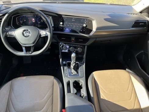 Used 2019 Volkswagen Jetta SEL Premium image 27